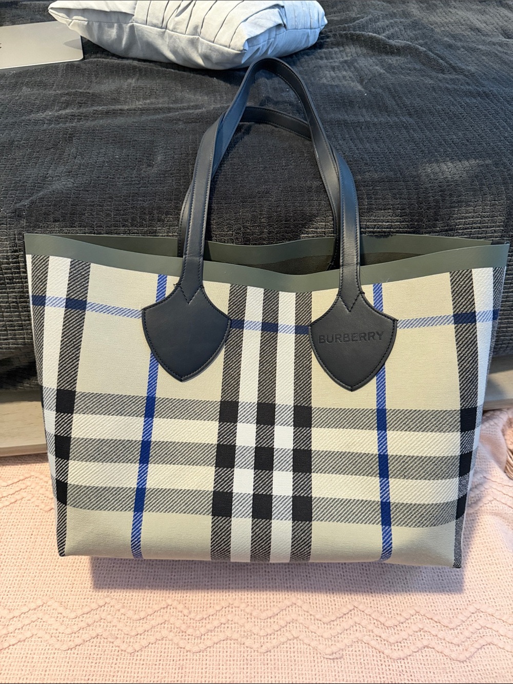 Burberry Medium Giant Check Tote in Lichen Beige